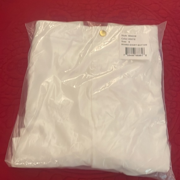 NWT Ladies shorts - Picture 5 of 6